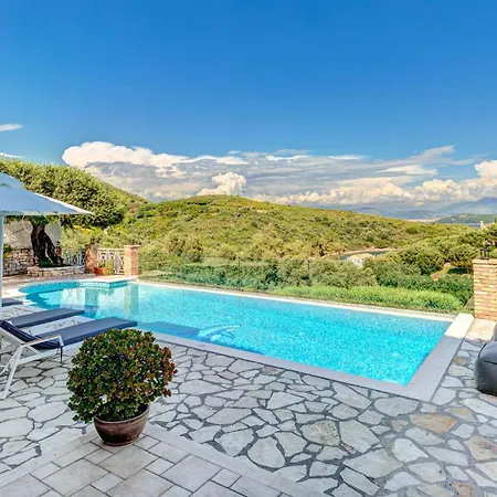 Villa Agios Stefanos Bay - Dimitris
